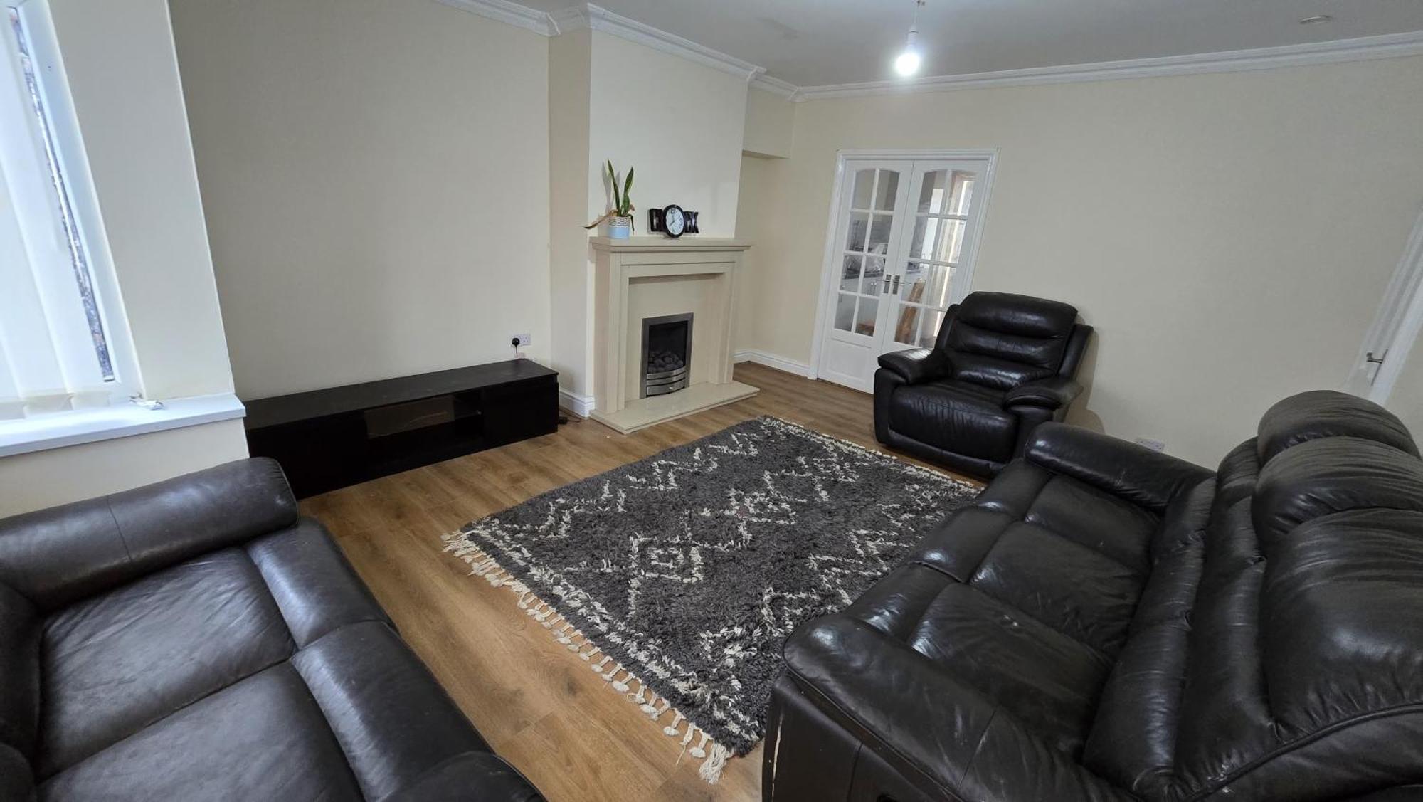 Entire Three Bedroom House In เบอร์มิงแฮม ภายนอก รูปภาพ