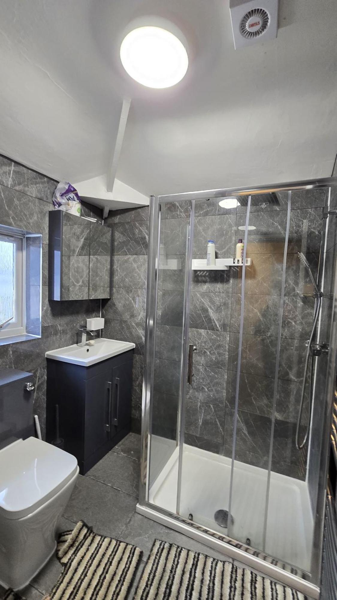 Entire Three Bedroom House In เบอร์มิงแฮม ภายนอก รูปภาพ